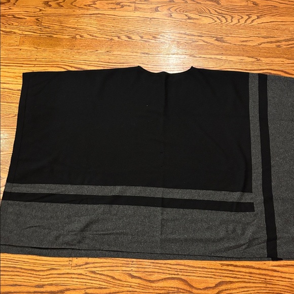 Eileen Fisher Black and Gray Poncho - Picture 6 of 10